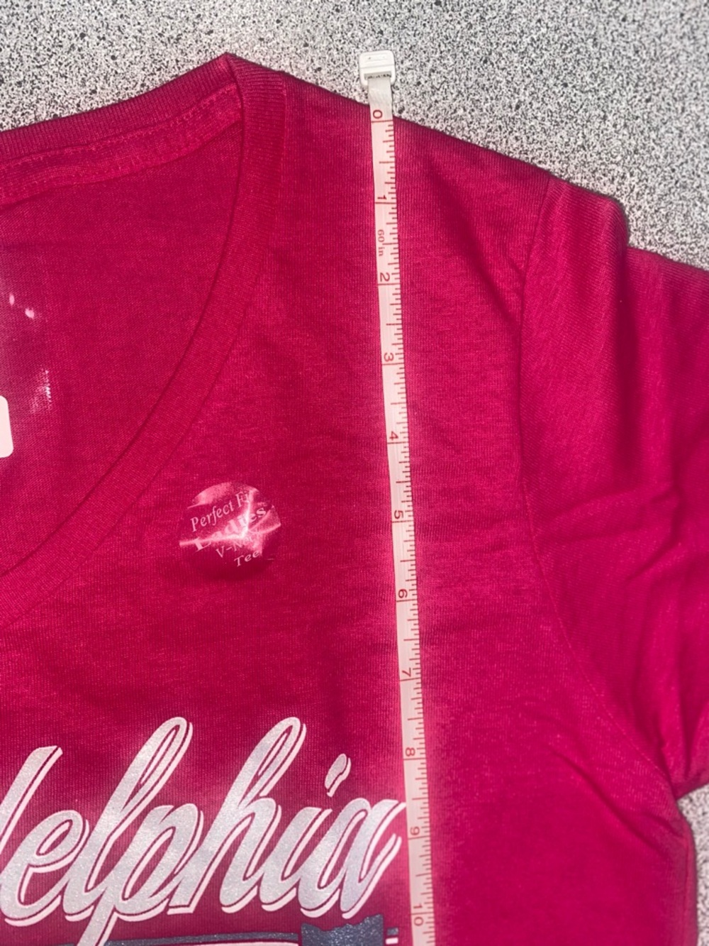 Philadelphia Pink Graphic V-Neck Tee - NWOT - 9064 - Picture 5 of 11